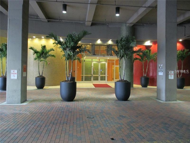 Image 3 of 20 For 155 Court Avenue 2507