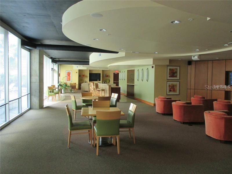 Image 5 of 20 For 155 Court Avenue 2507