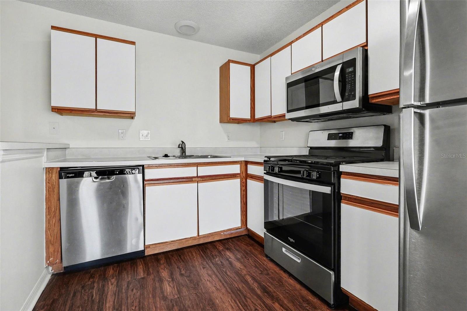 Image 6 of 15 For 210 Belvoir Drive