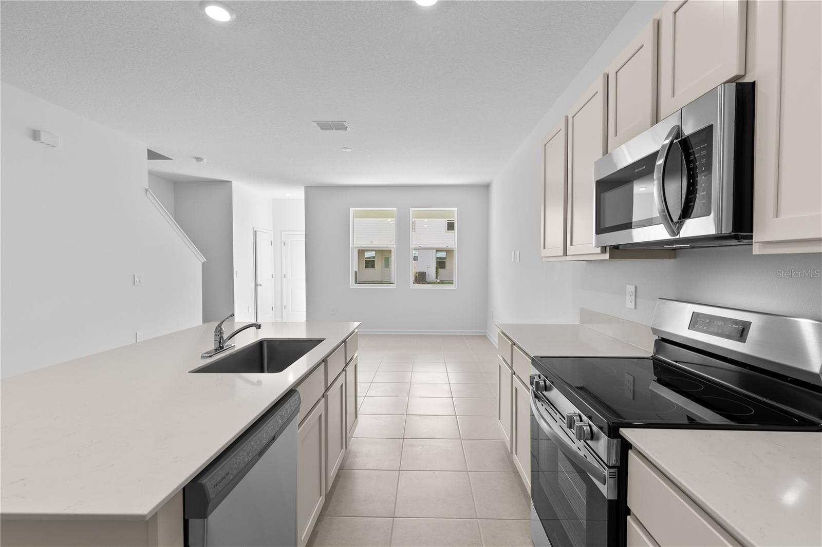 Image 3 of 23 For 624 Poppy Lane