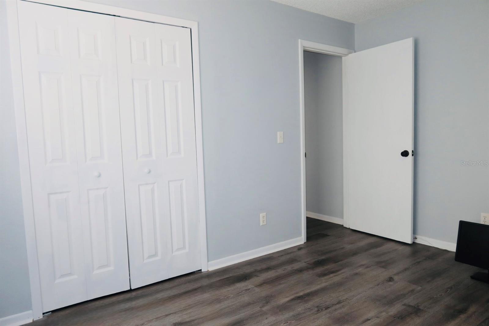 Image 13 of 23 For 2357 Kerridale Street