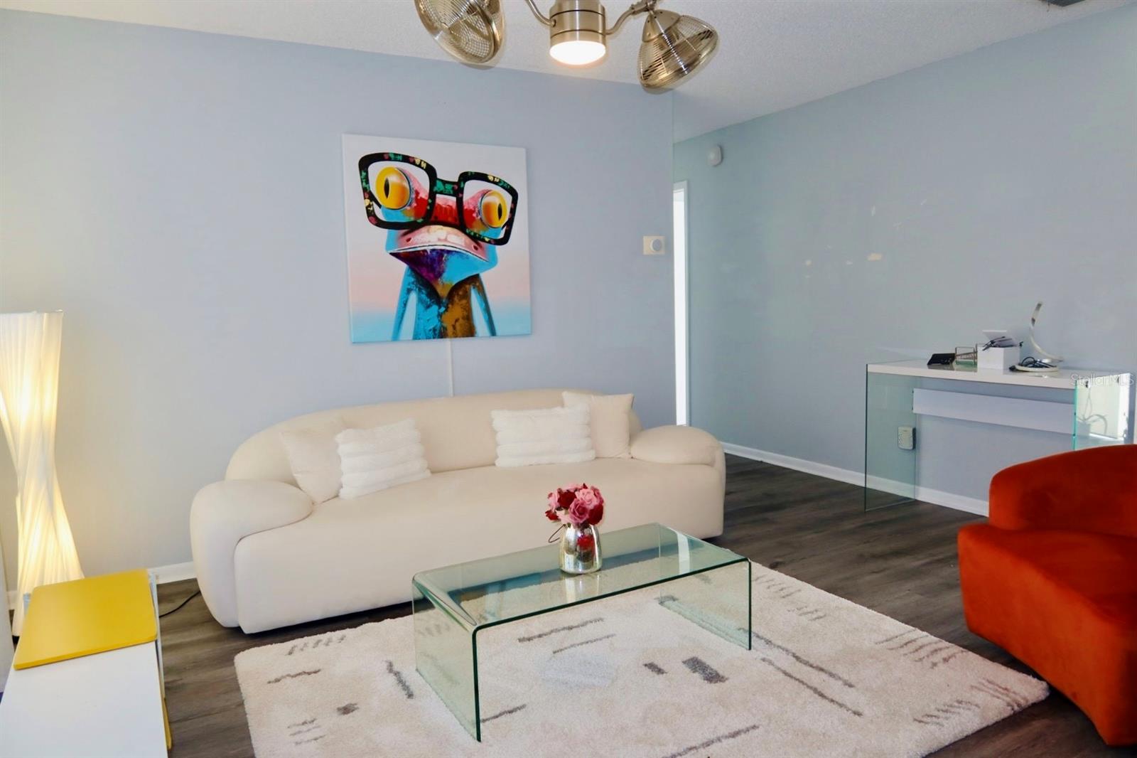 Image 9 of 23 For 2357 Kerridale Street