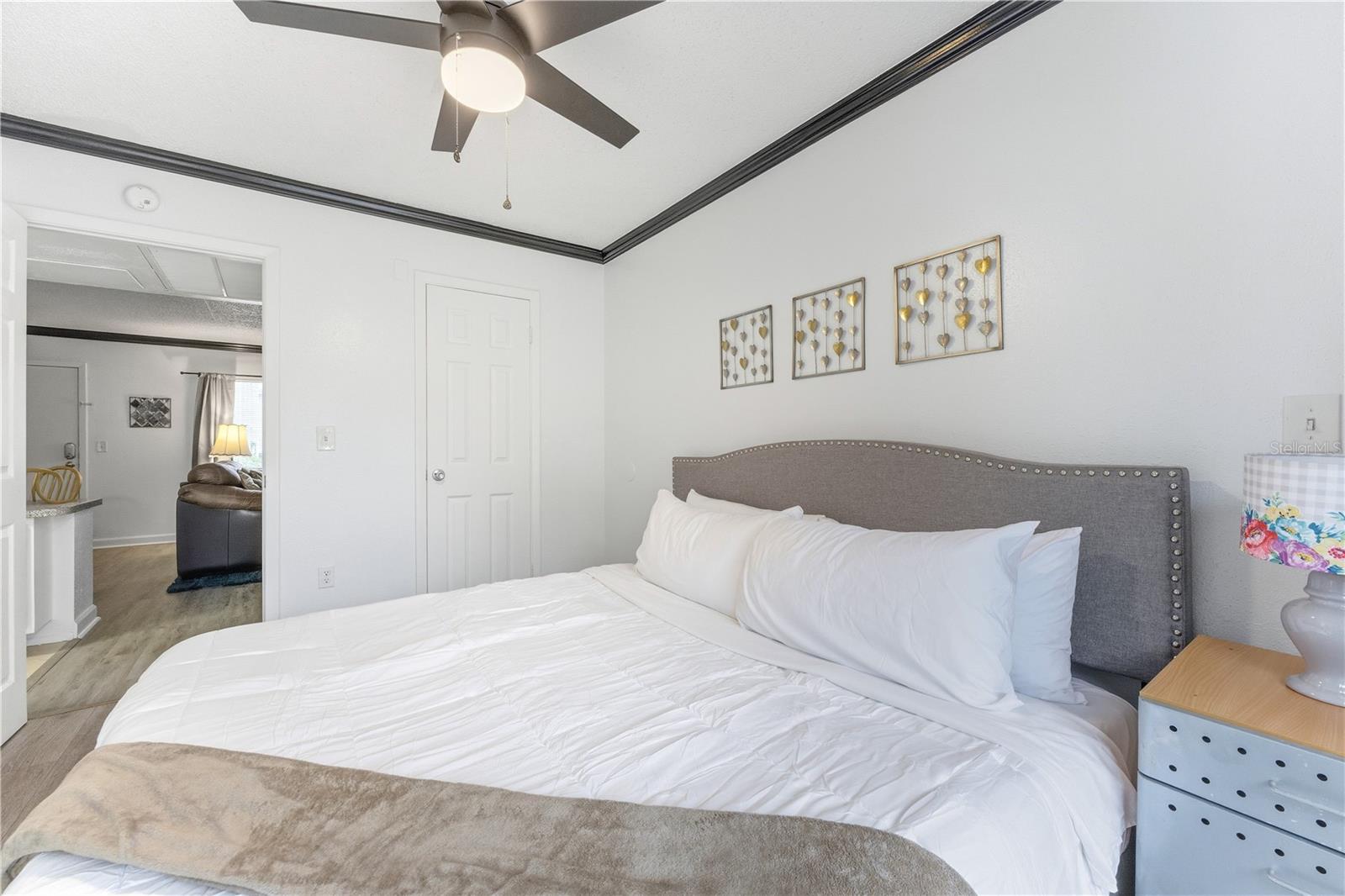 Image 14 of 29 For 139 Oyster Bay Circle 160