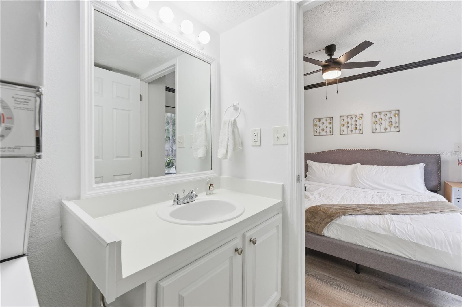 Image 17 of 29 For 139 Oyster Bay Circle 160