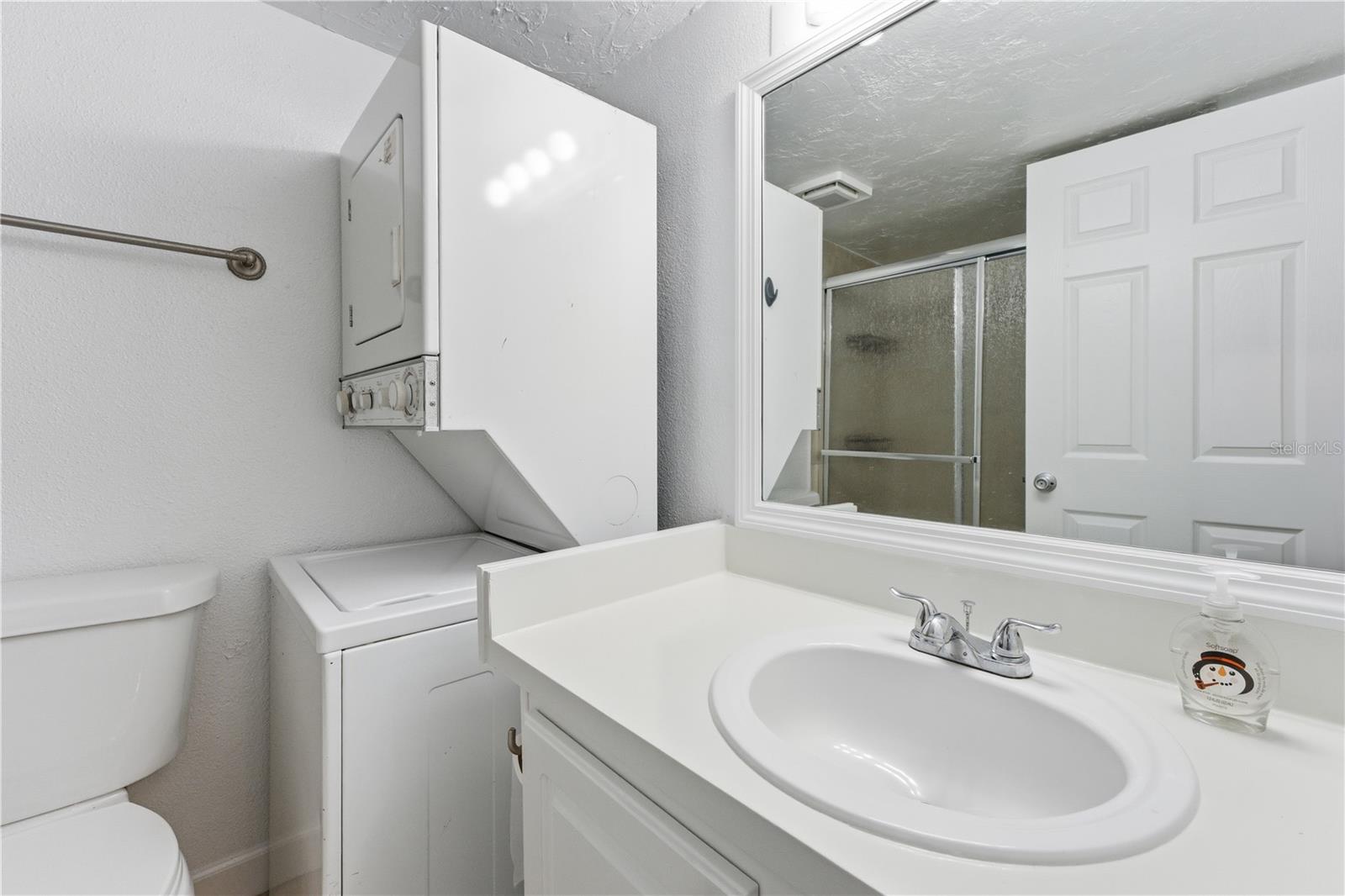 Image 18 of 29 For 139 Oyster Bay Circle 160