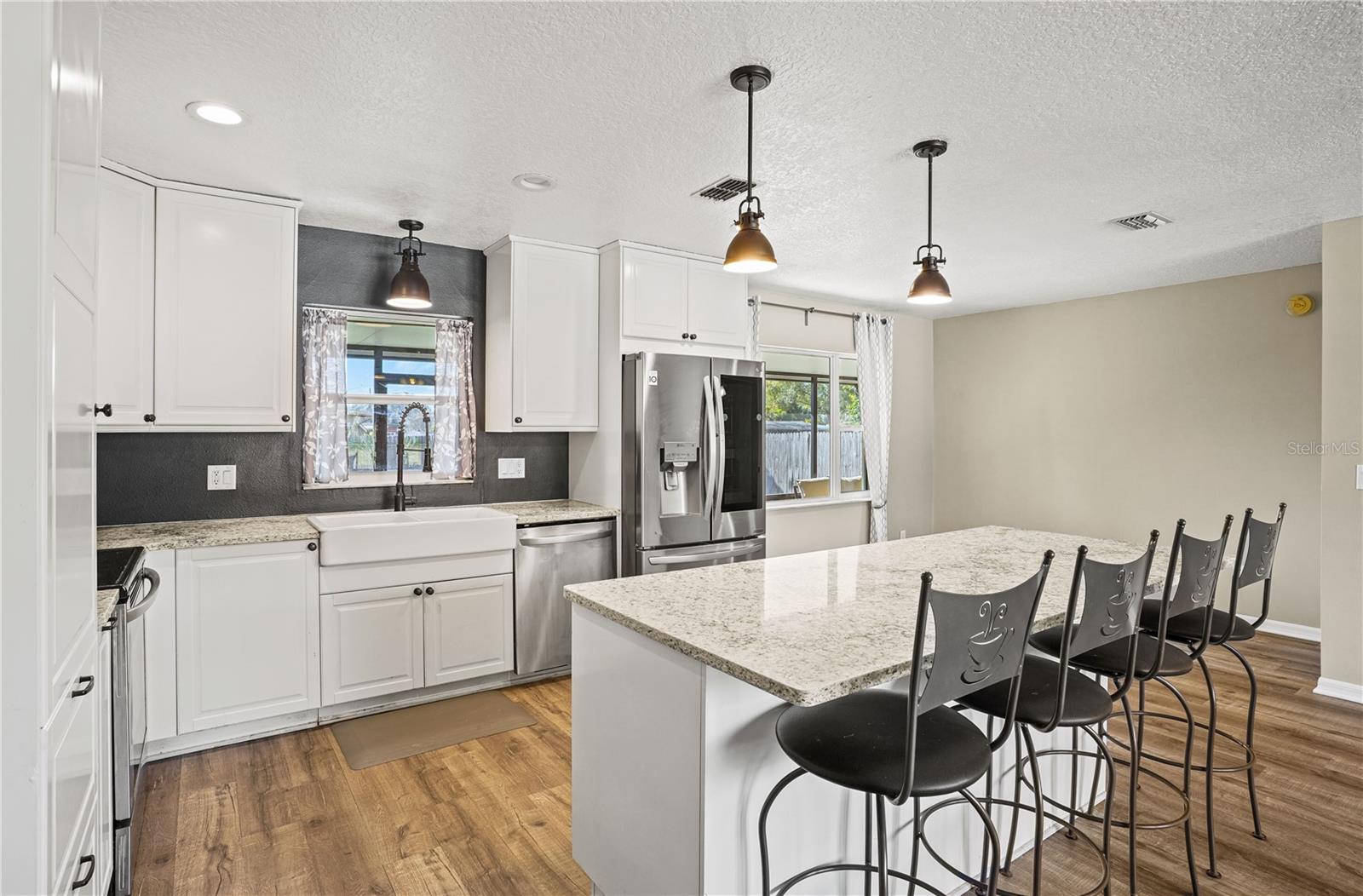 Image 10 of 47 For 4146 Thomassa Court