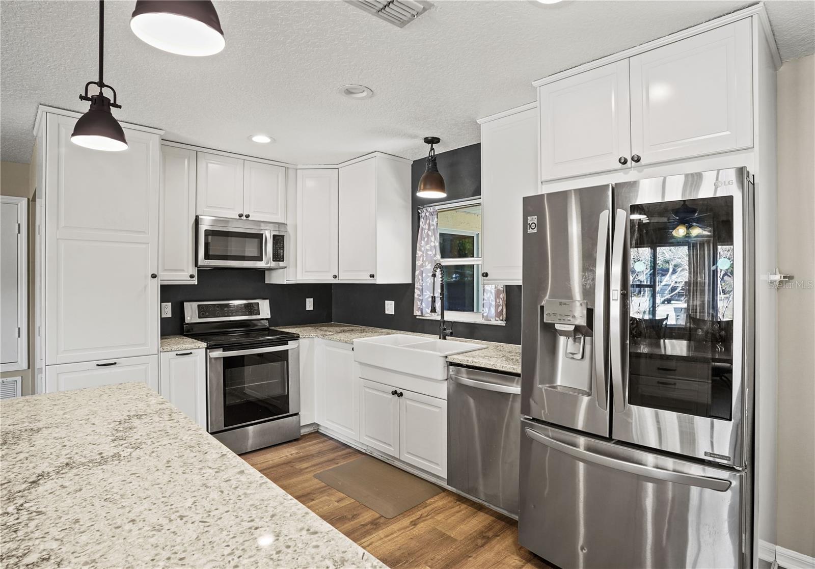 Image 12 of 47 For 4146 Thomassa Court