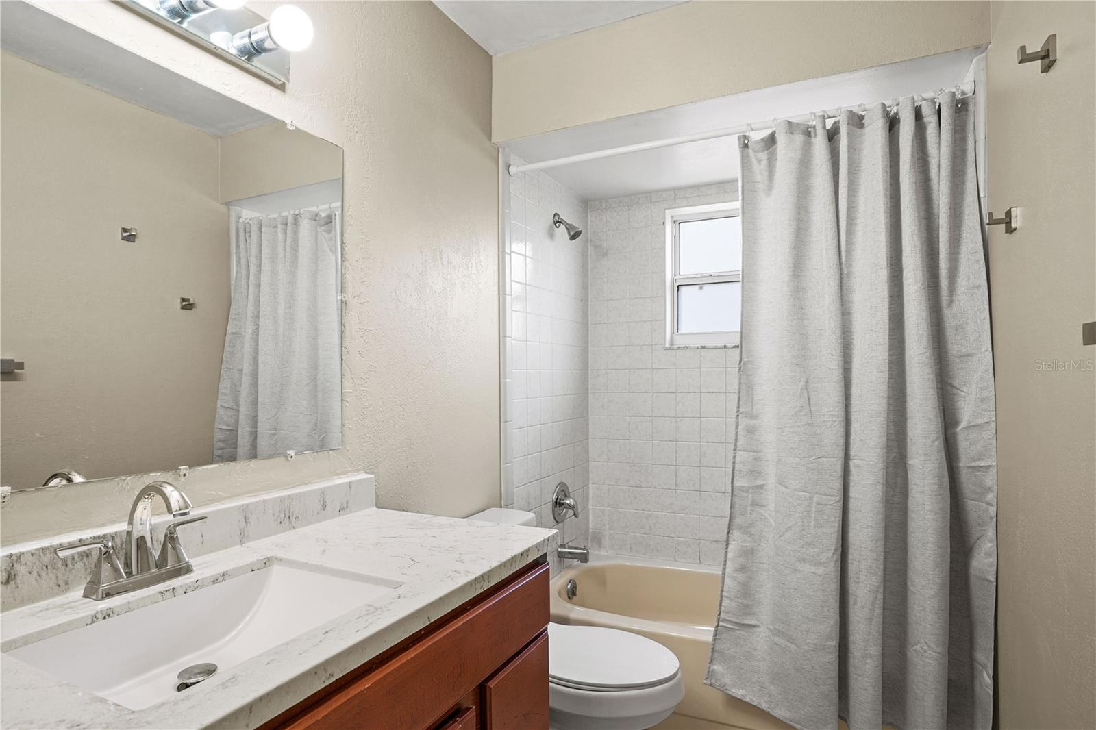 Image 33 of 47 For 4146 Thomassa Court