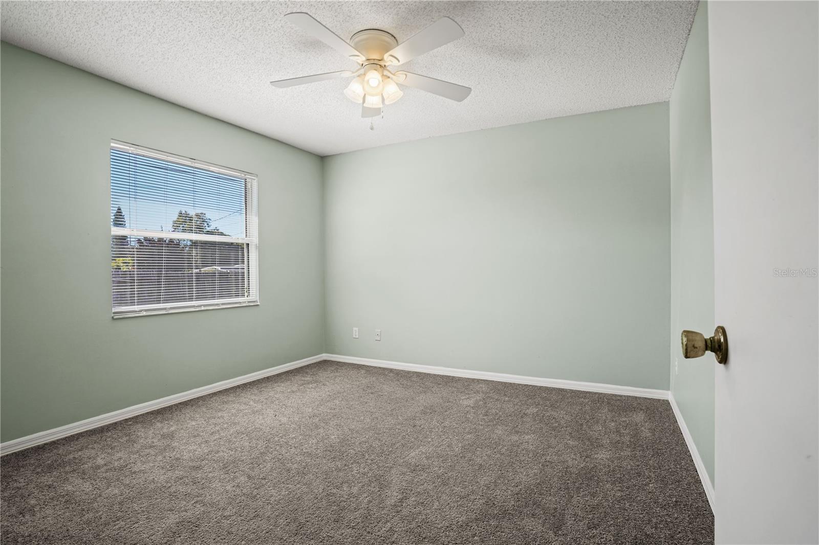 Image 35 of 47 For 4146 Thomassa Court