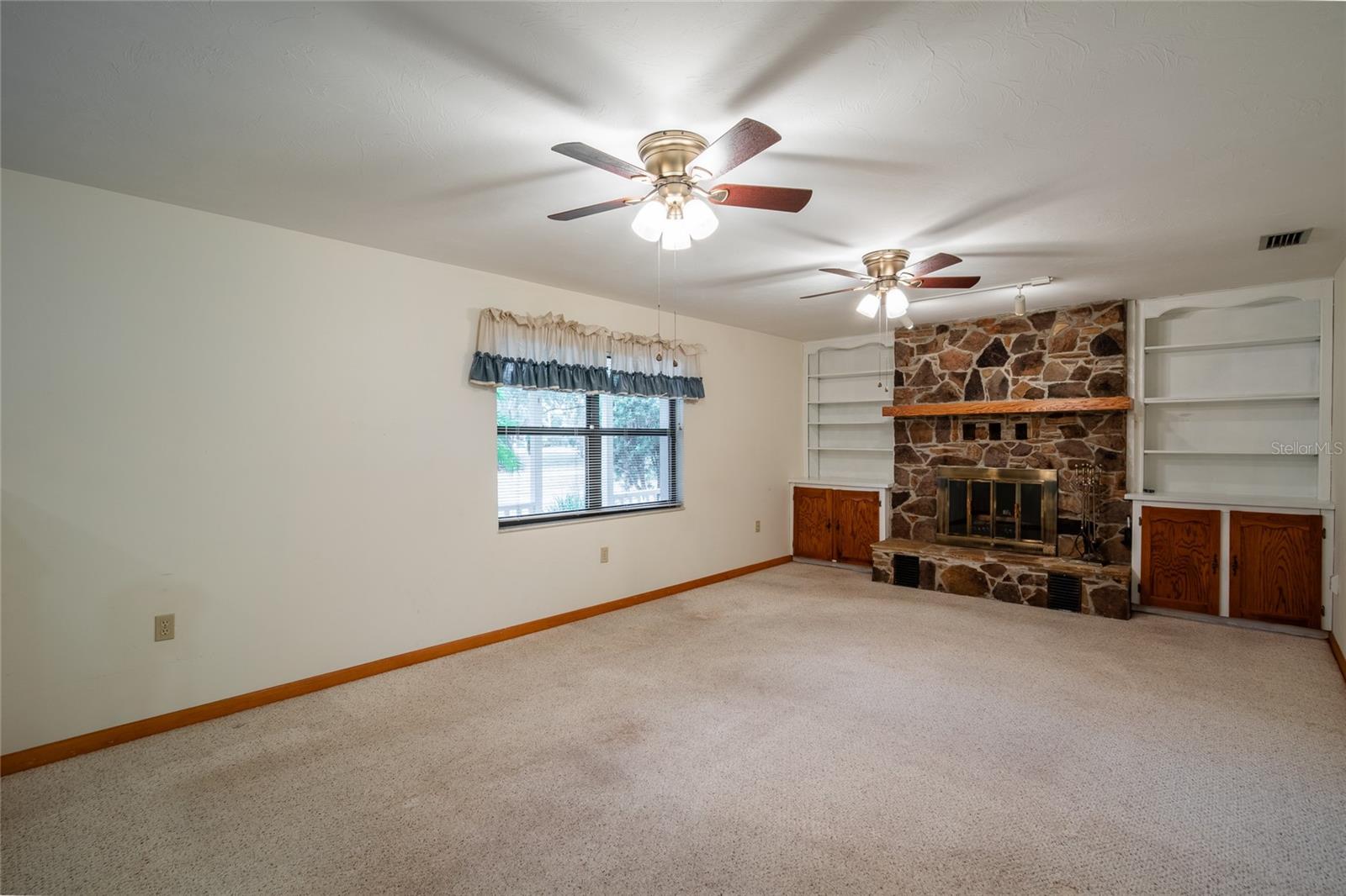 Image 4 of 29 For 2626 Mcdonald Terrace