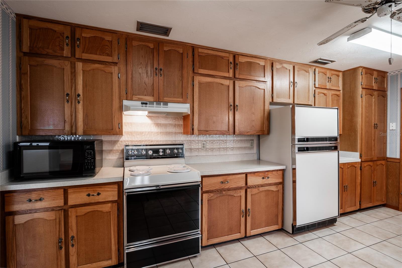 Image 8 of 29 For 2626 Mcdonald Terrace