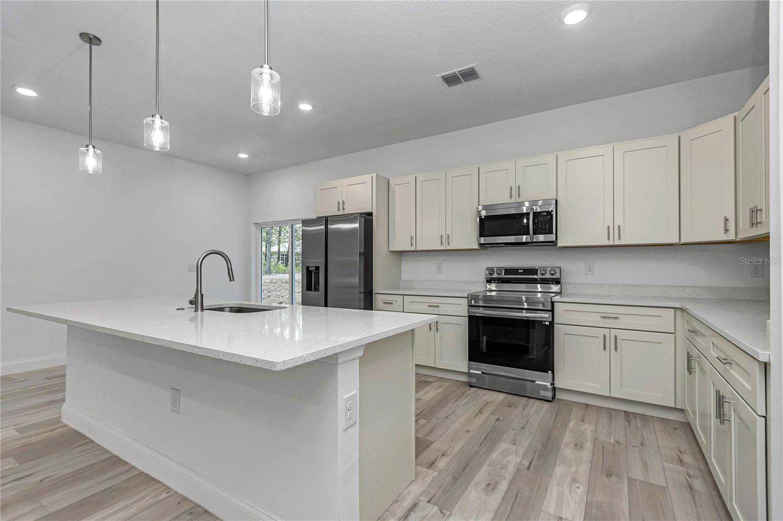 Image 15 of 45 For 8294 Downer Way