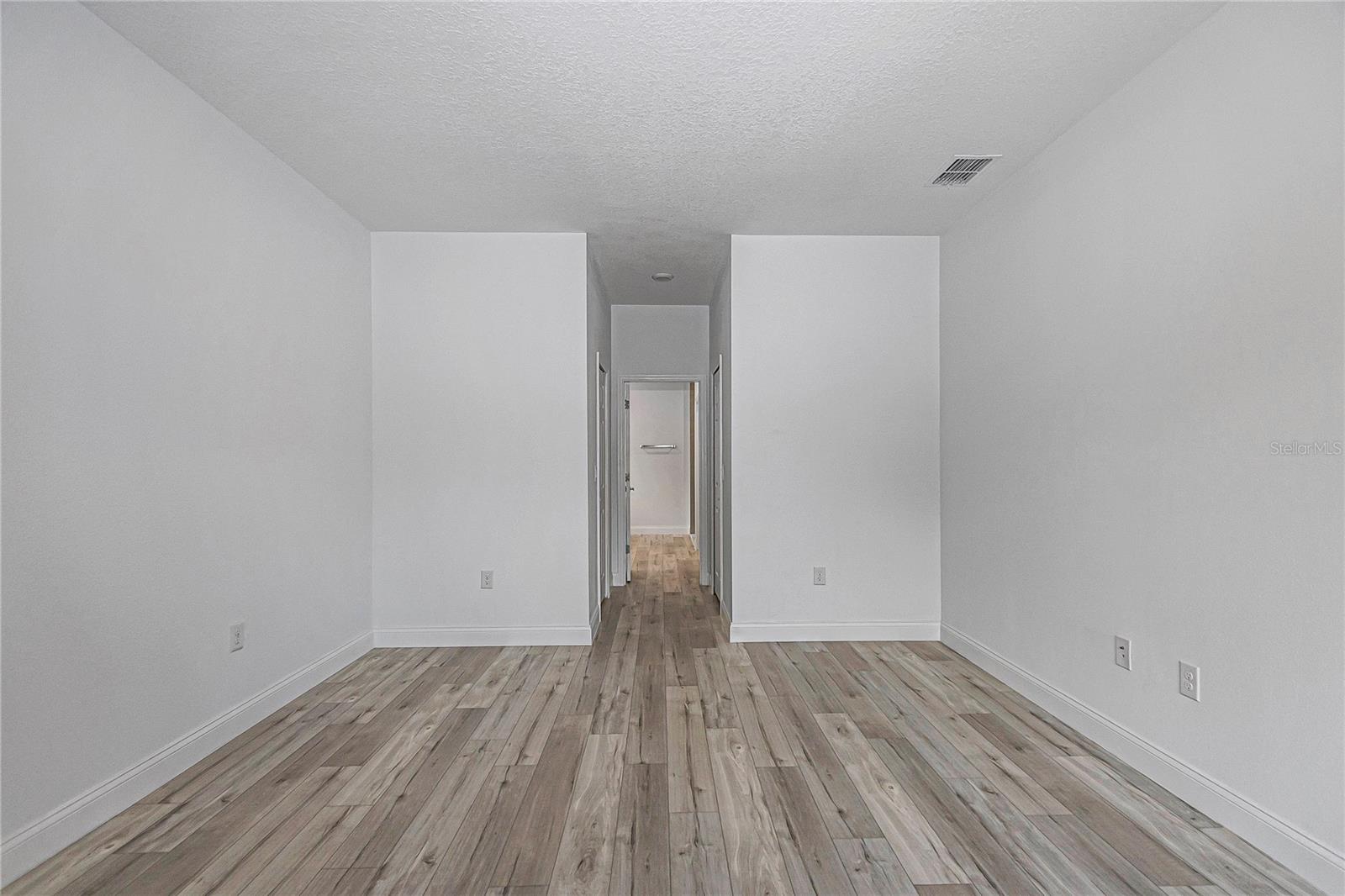 Image 22 of 45 For 8294 Downer Way