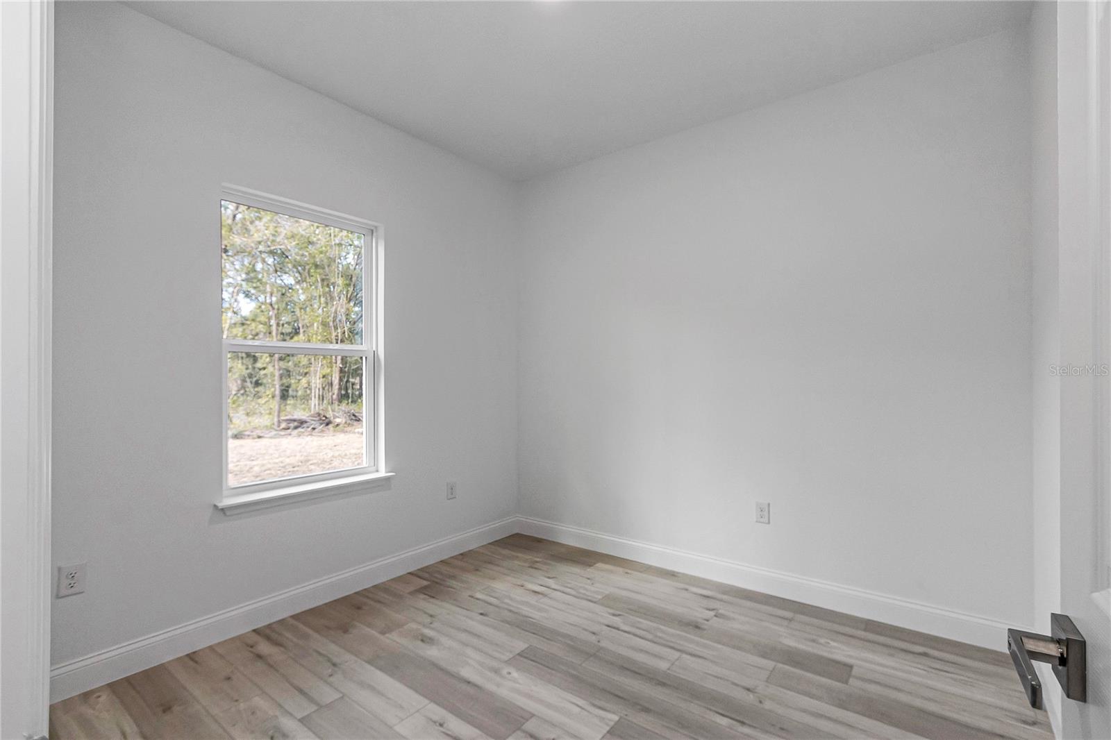 Image 26 of 45 For 8294 Downer Way