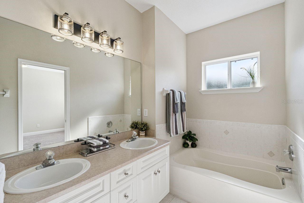 Image 19 of 36 For 1812 Illinois Street