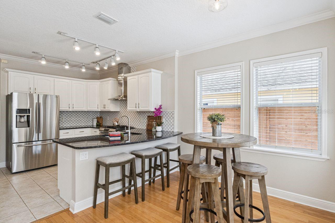 Image 7 of 36 For 1812 Illinois Street