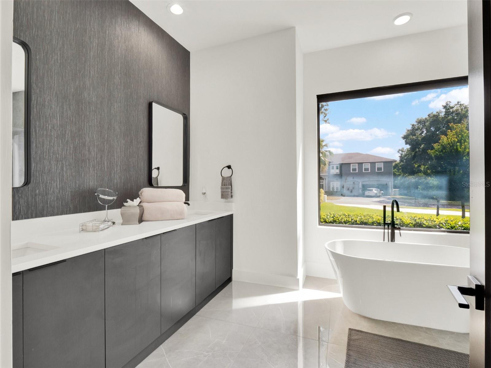 Image 23 of 67 For 9111 Mid Pines Court