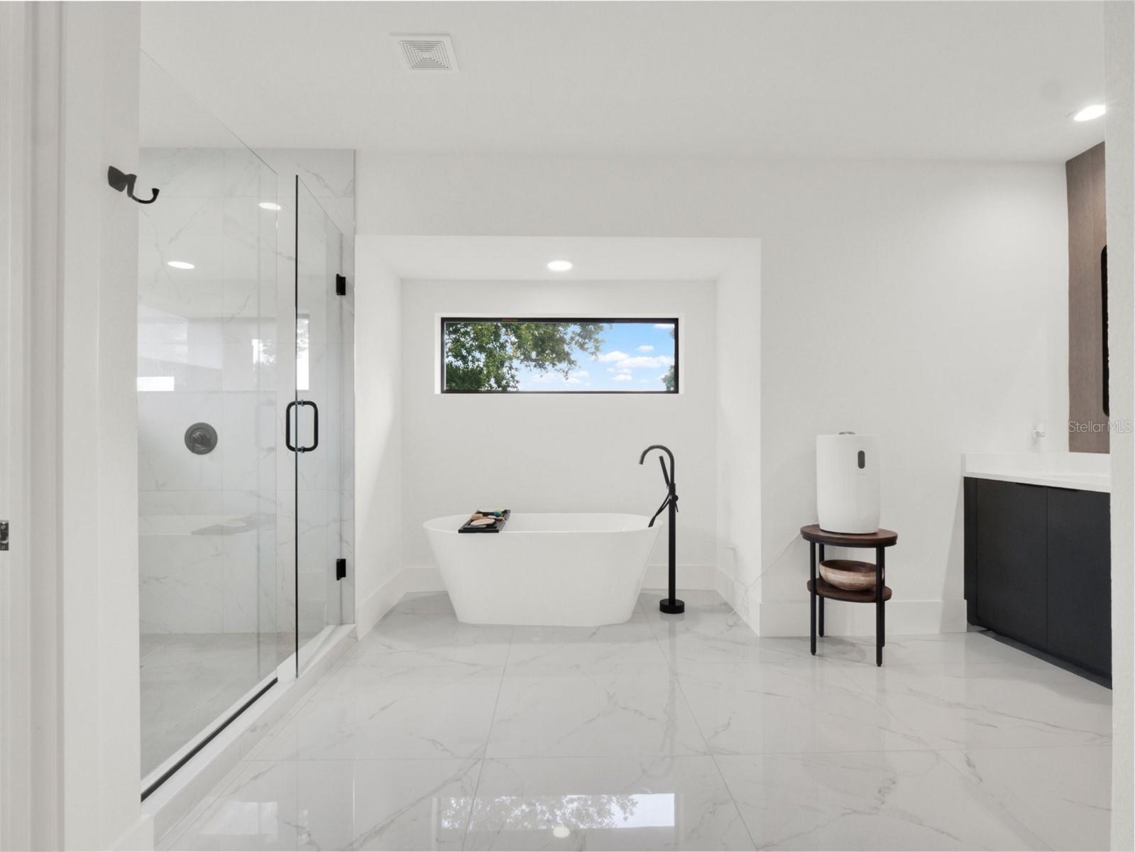 Image 29 of 67 For 9111 Mid Pines Court