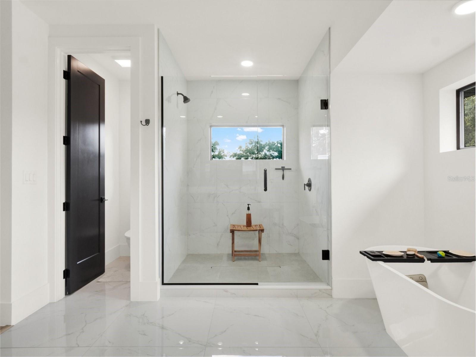 Image 31 of 67 For 9111 Mid Pines Court