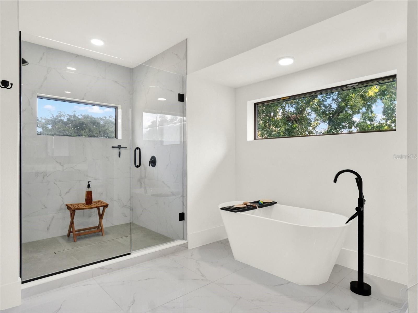 Image 32 of 67 For 9111 Mid Pines Court