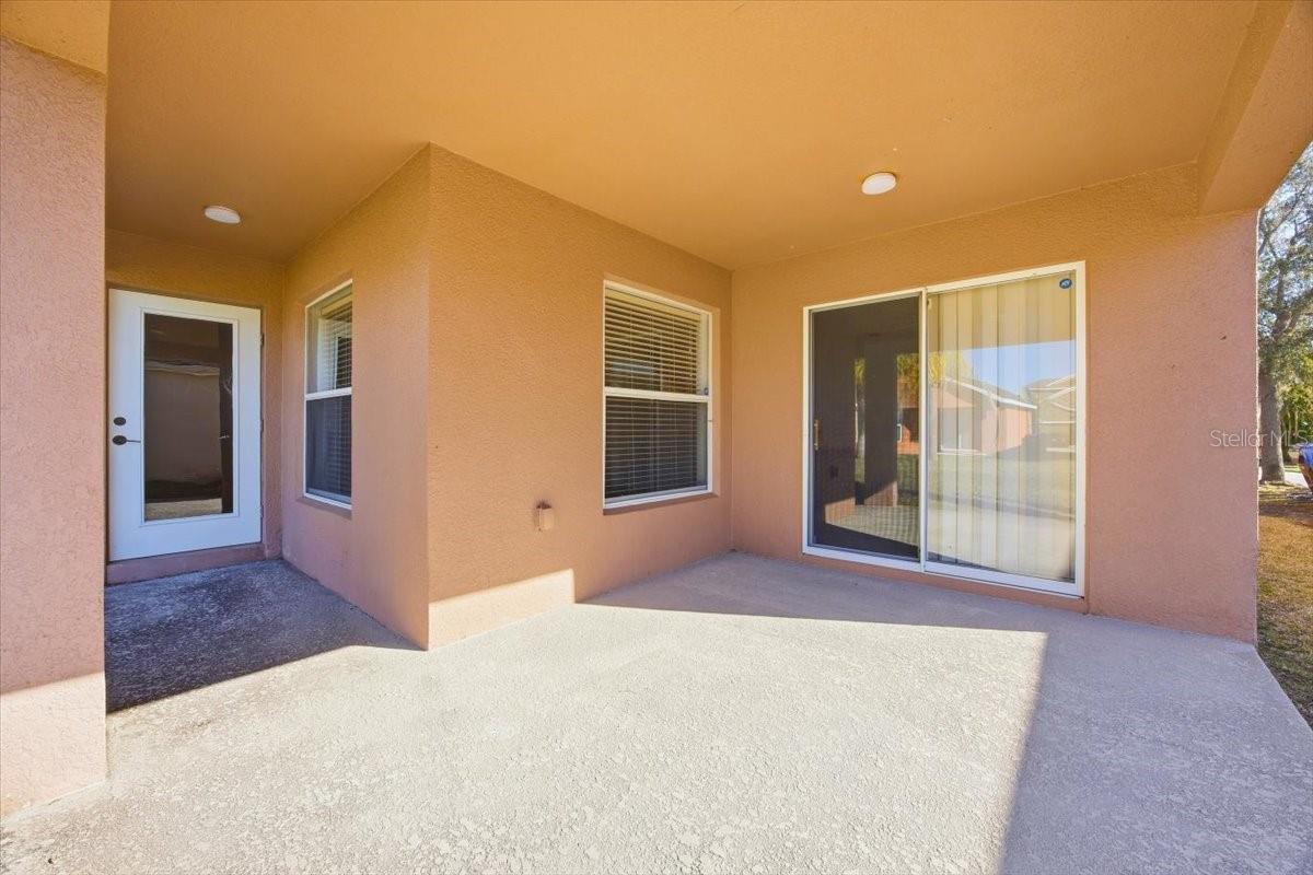 Image 24 of 27 For 1911 Commander Way