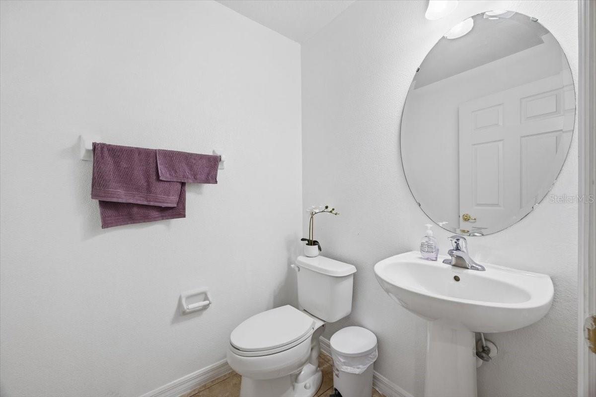 Image 9 of 27 For 1911 Commander Way