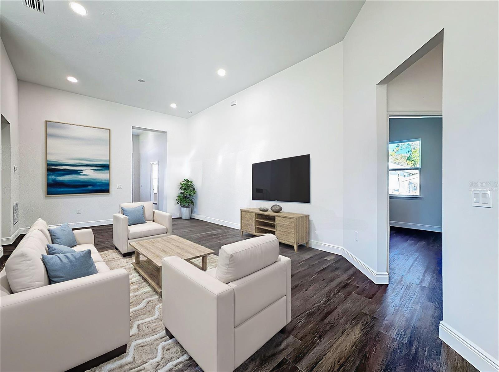 Image 11 of 33 For 7616 Carolyn Avenue