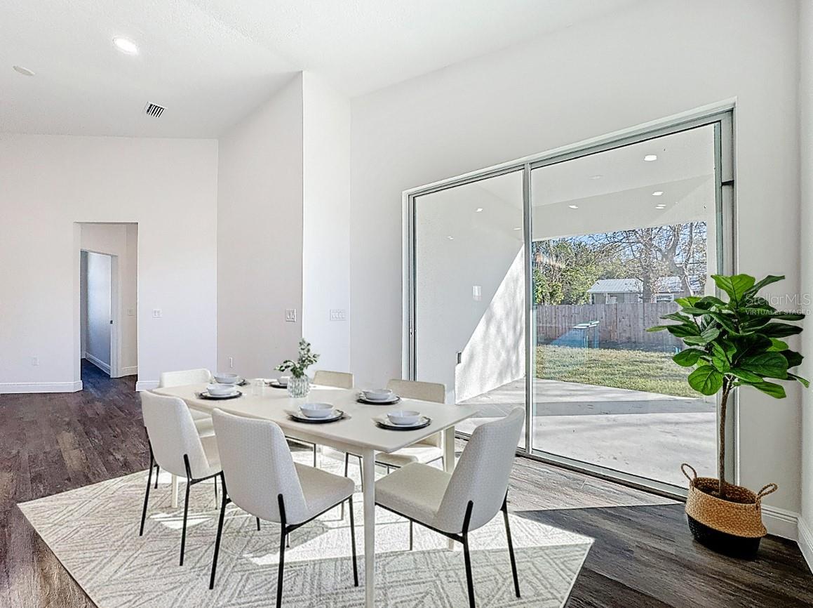 Image 13 of 33 For 7616 Carolyn Avenue