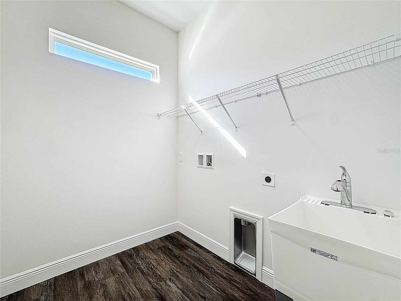 Image 19 of 33 For 7616 Carolyn Avenue