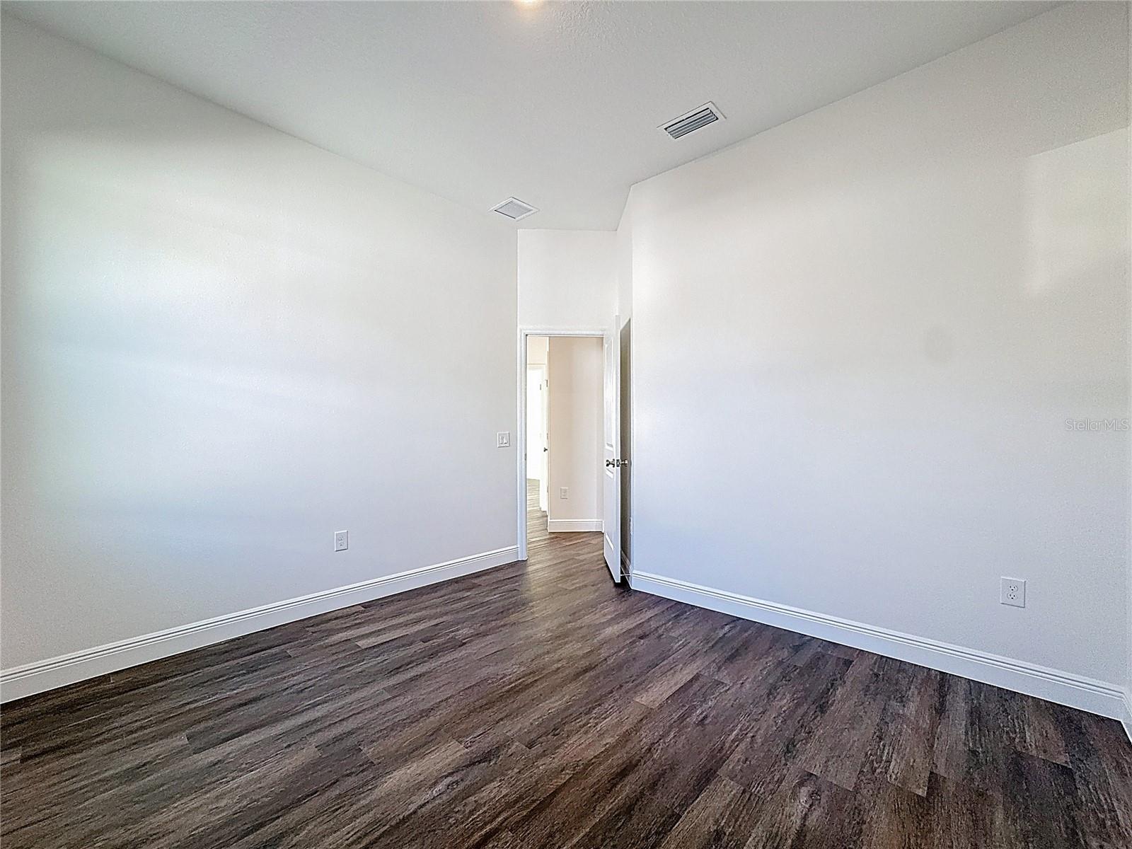 Image 21 of 33 For 7616 Carolyn Avenue