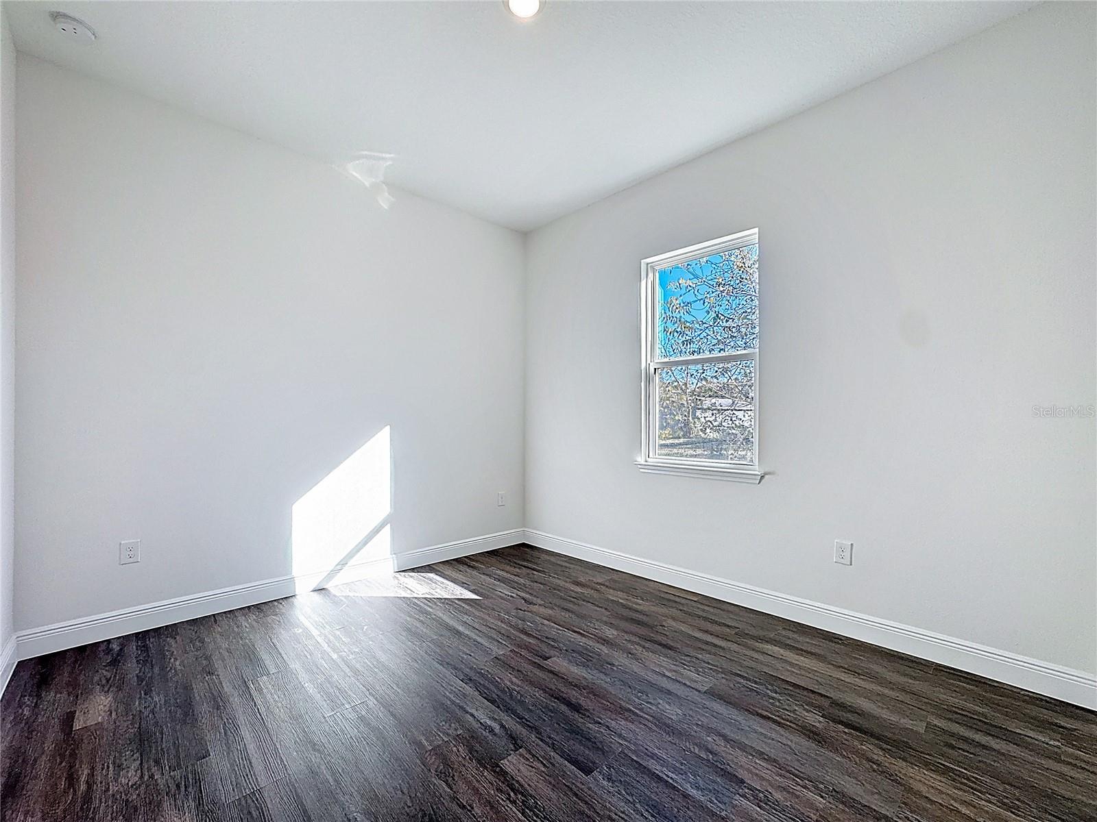 Image 22 of 33 For 7616 Carolyn Avenue