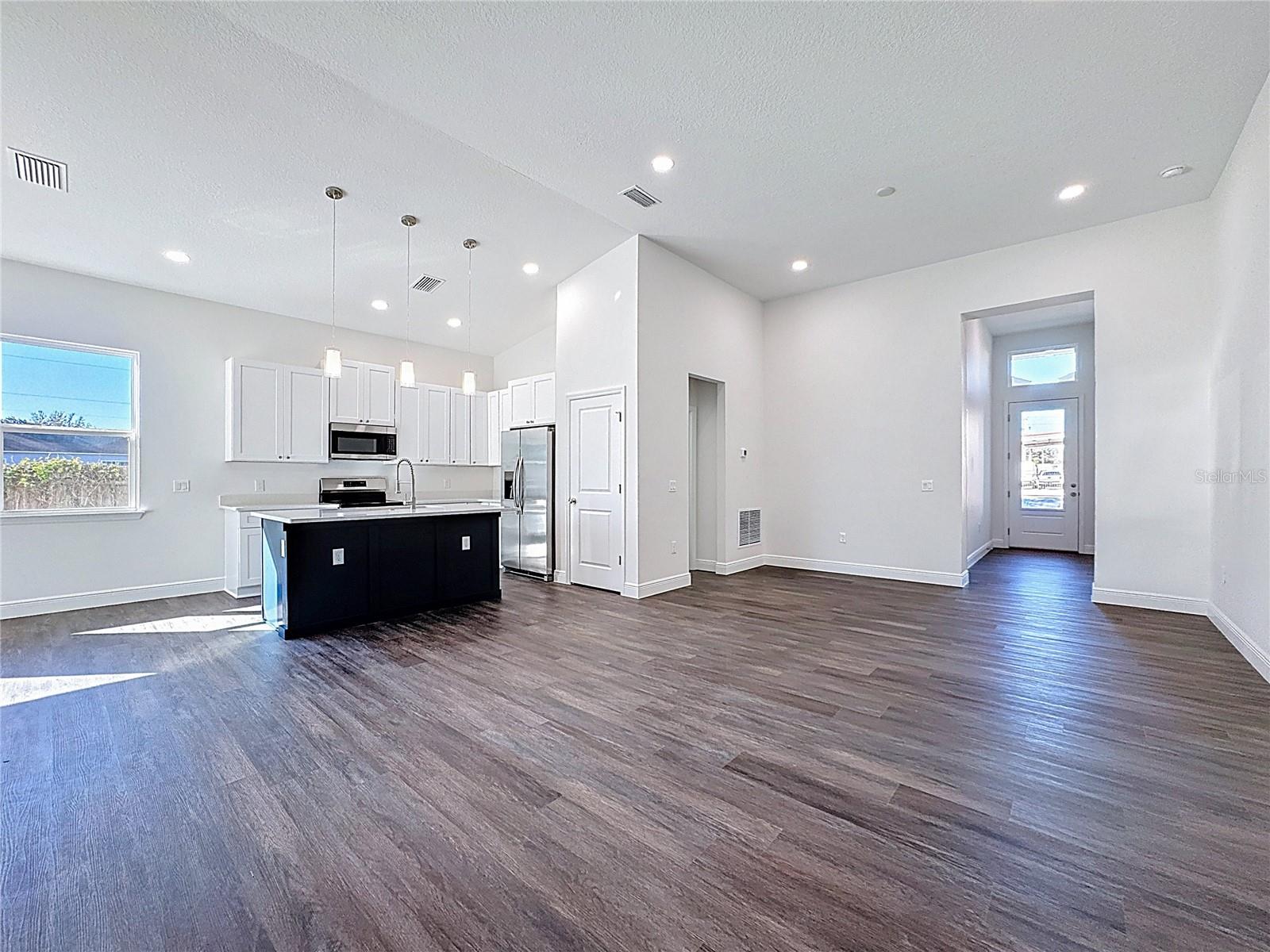 Image 28 of 33 For 7616 Carolyn Avenue