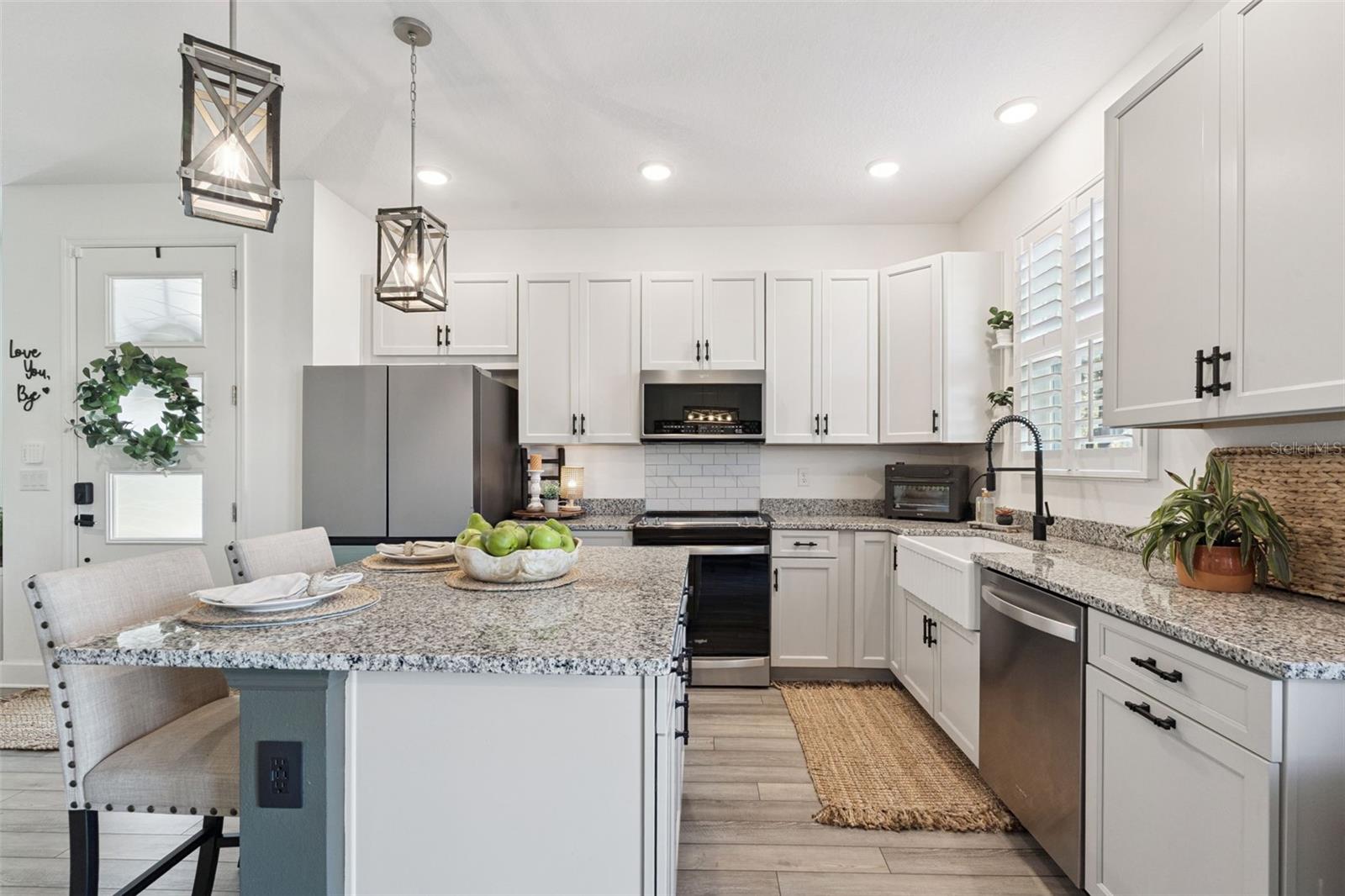 Image 4 of 20 For 1064 Spring Palms Loop