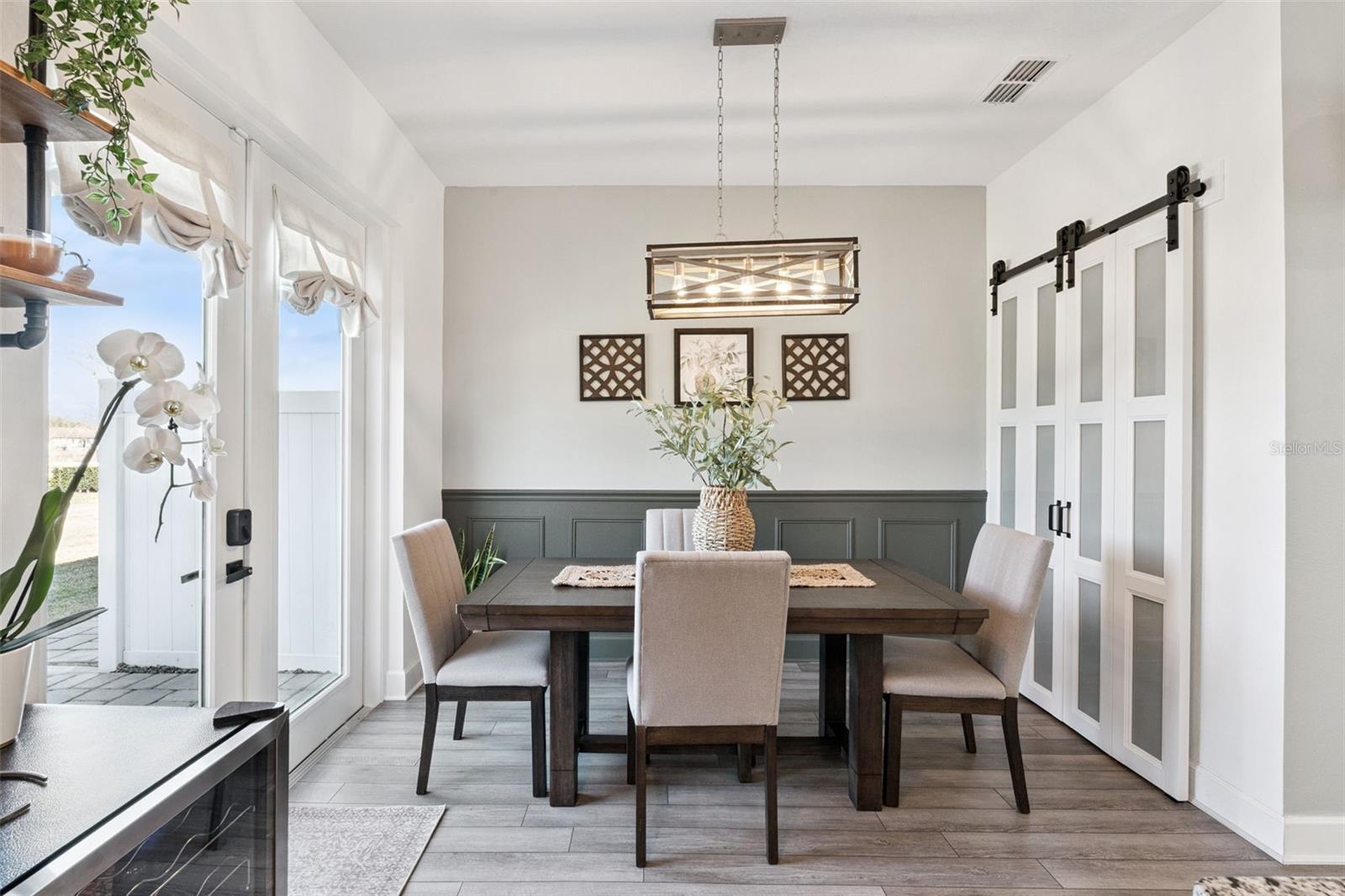 Image 5 of 20 For 1064 Spring Palms Loop