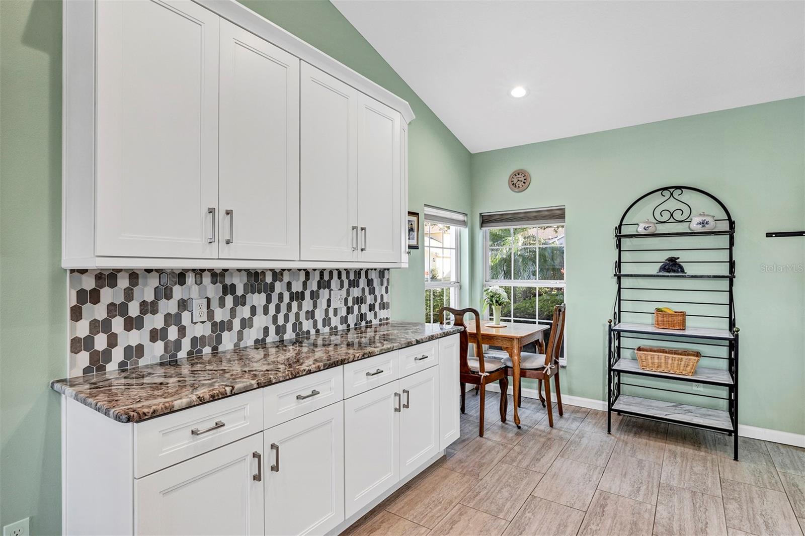 Image 18 of 47 For 4831 Charowen Drive