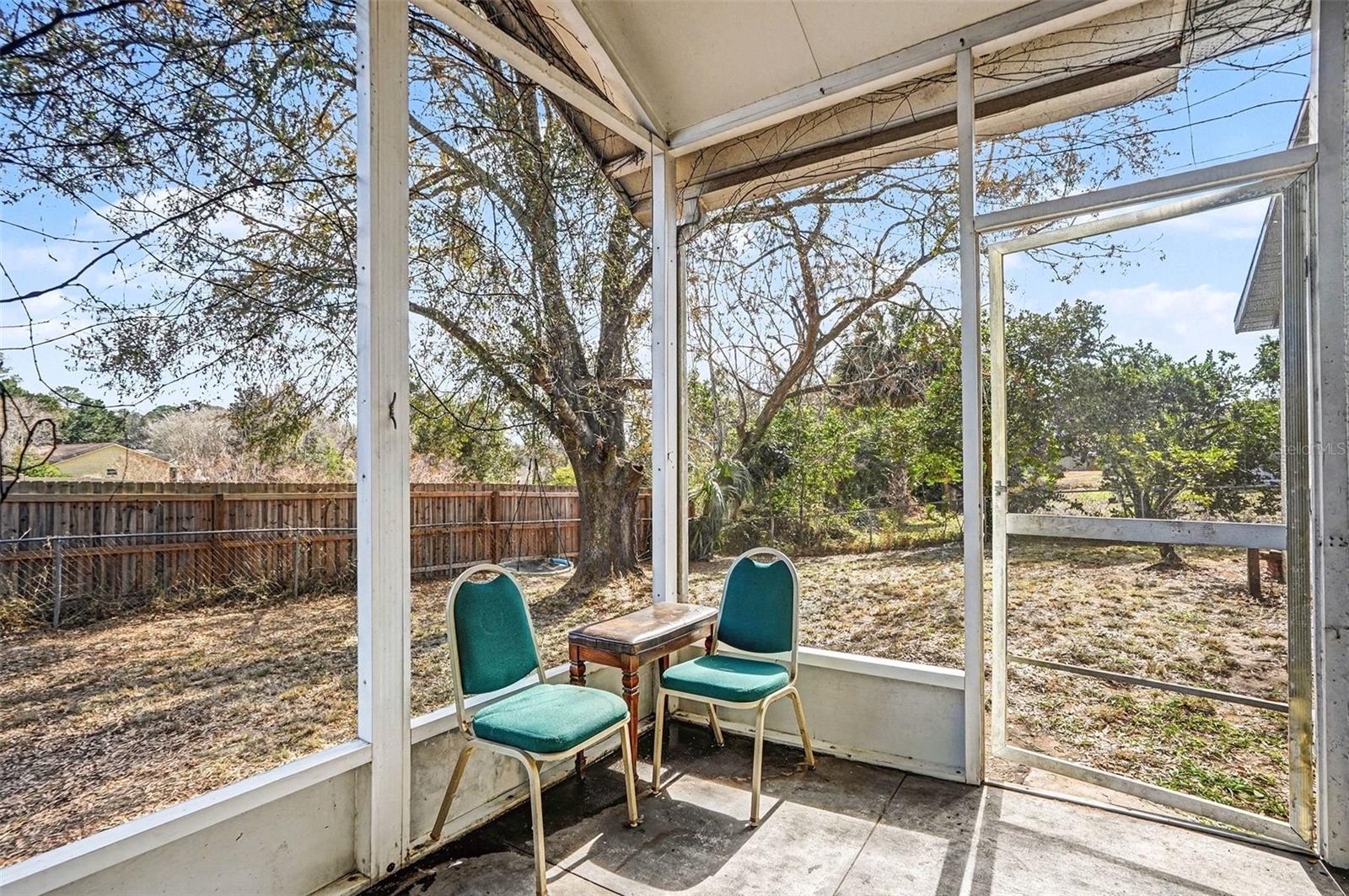 Image 15 of 17 For 10258 Joanies Run