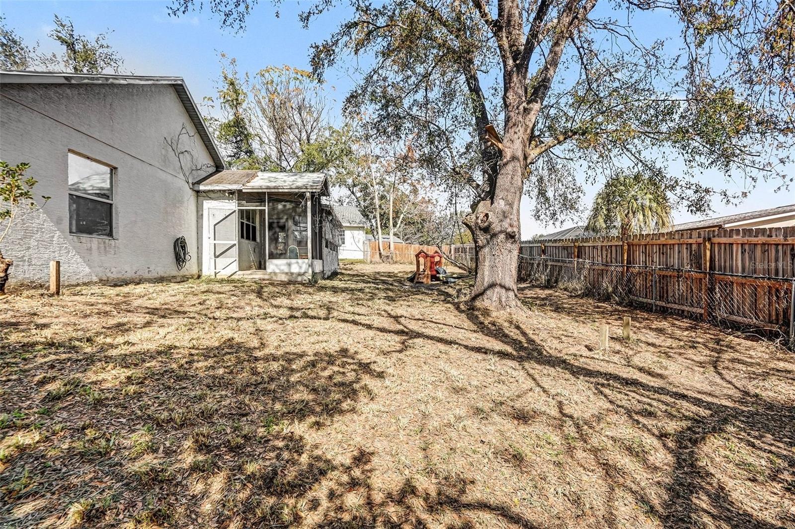 Image 17 of 17 For 10258 Joanies Run