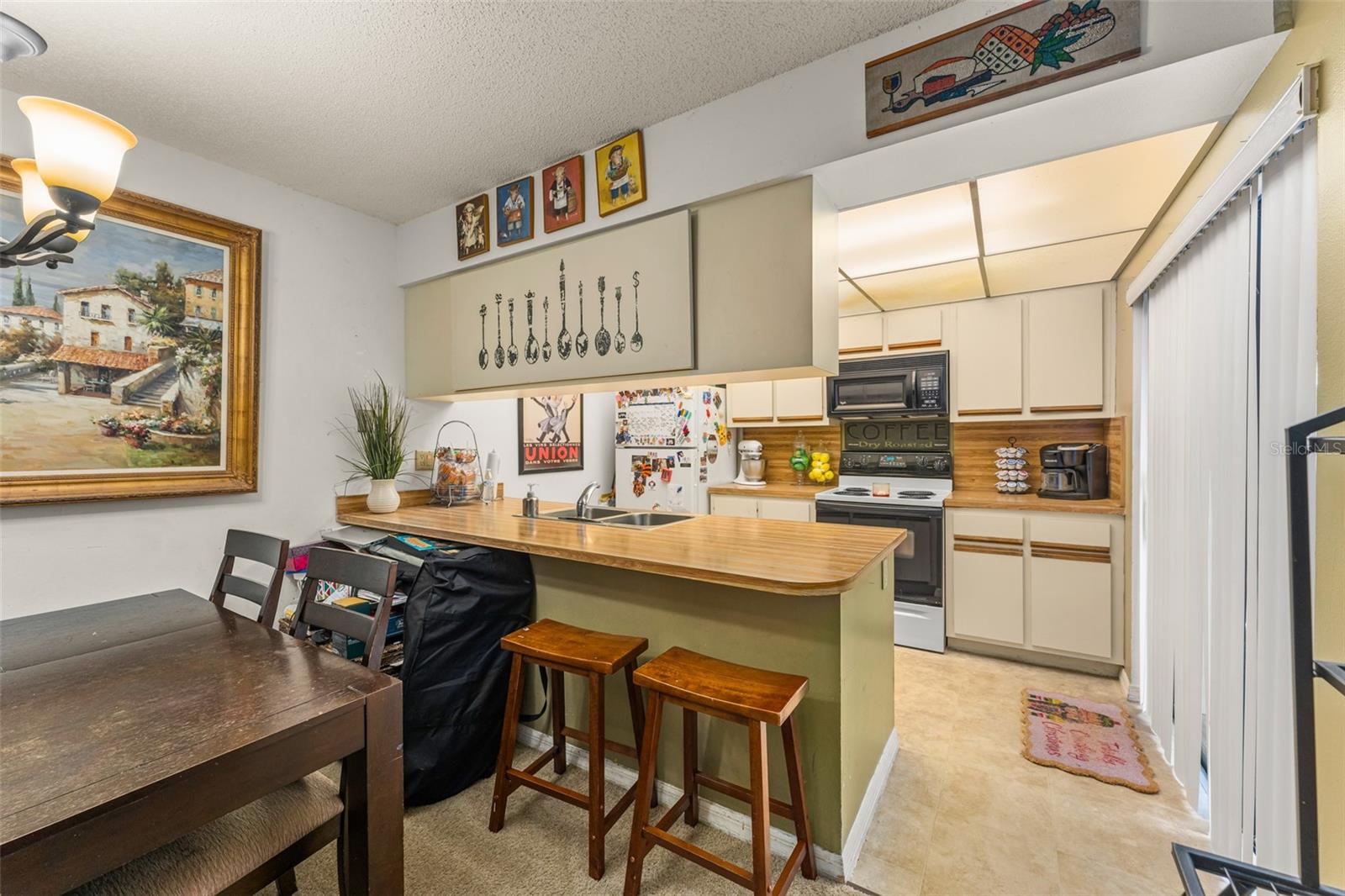 Image 11 of 25 For 5302 Bamboo Court 447