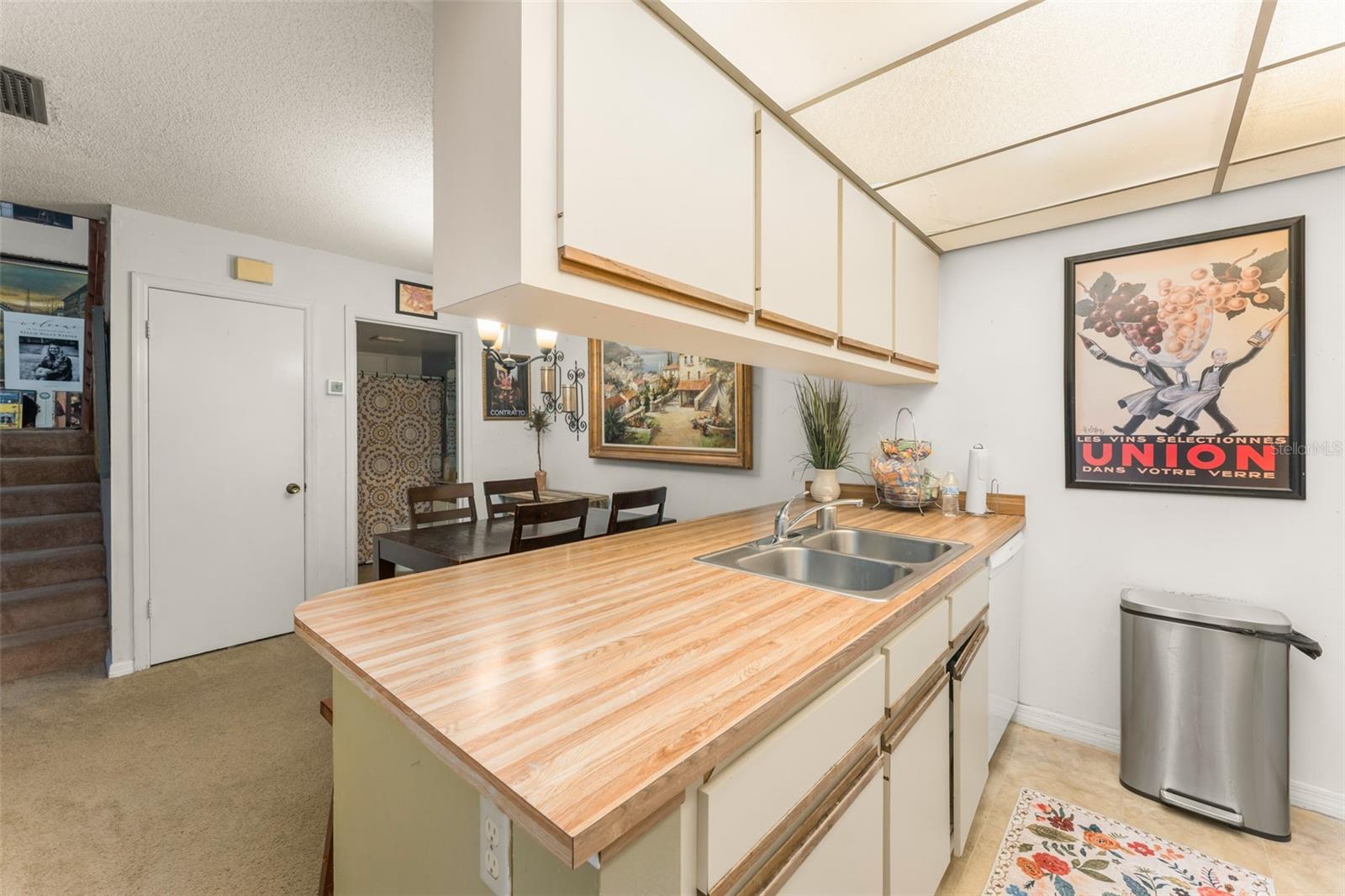 Image 13 of 25 For 5302 Bamboo Court 447