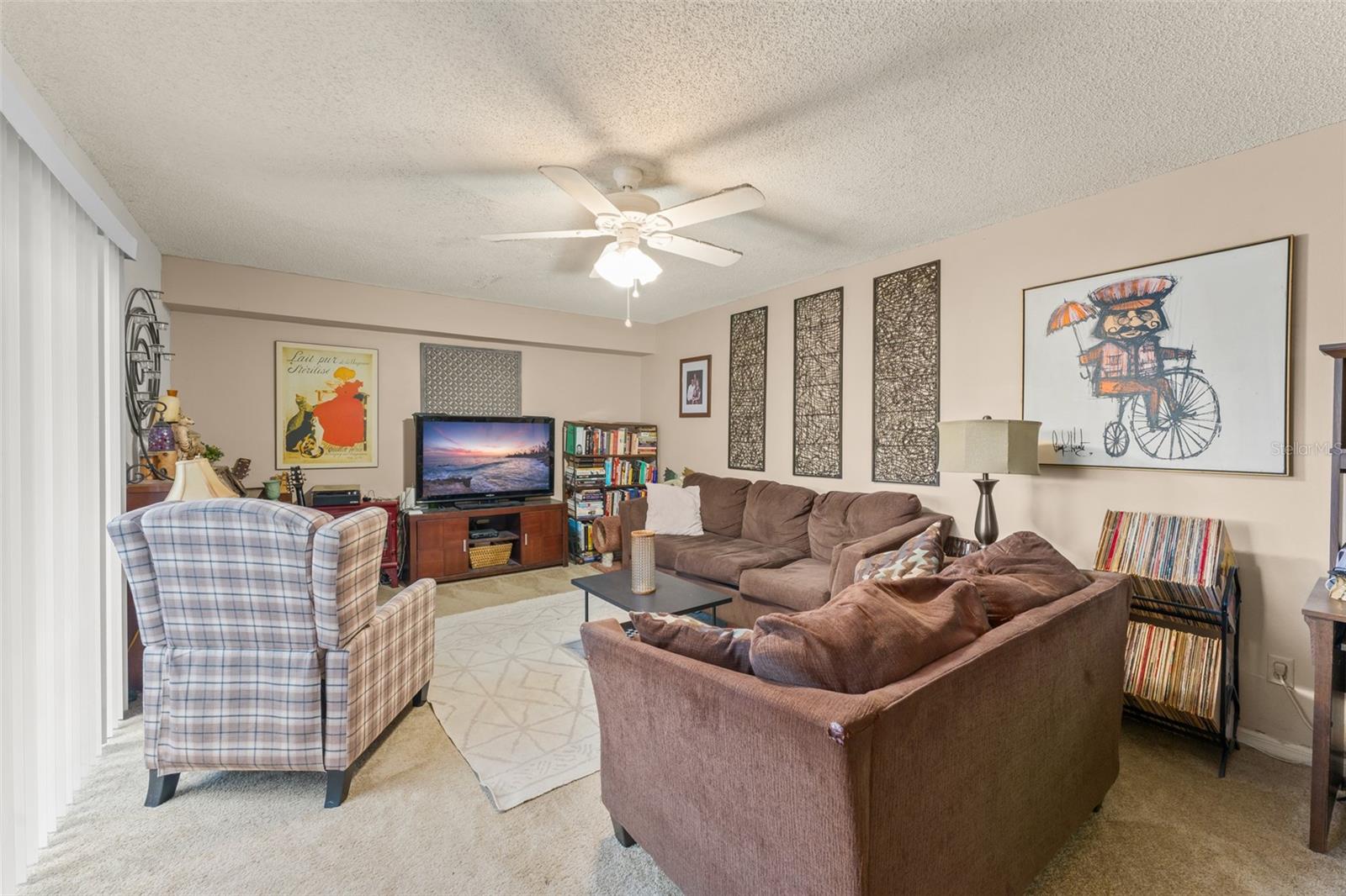 Image 5 of 25 For 5302 Bamboo Court 447