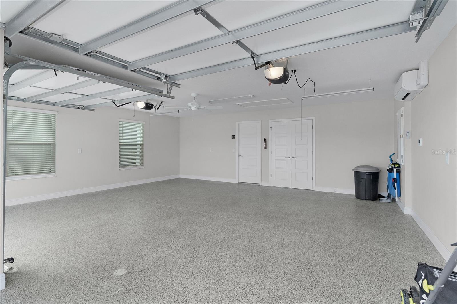 Image 33 of 39 For 6230 Dingman Way