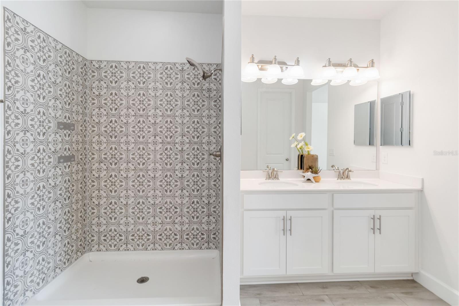 Image 19 of 48 For 375 Buchannan Drive