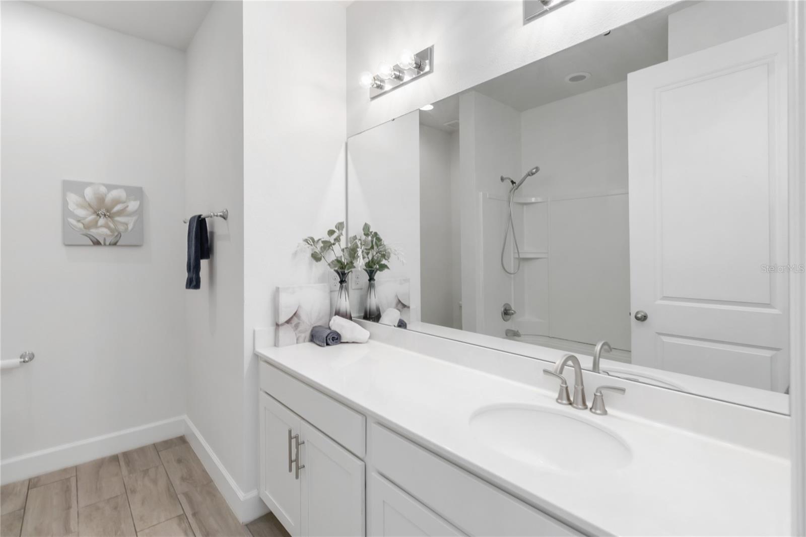 Image 26 of 48 For 375 Buchannan Drive