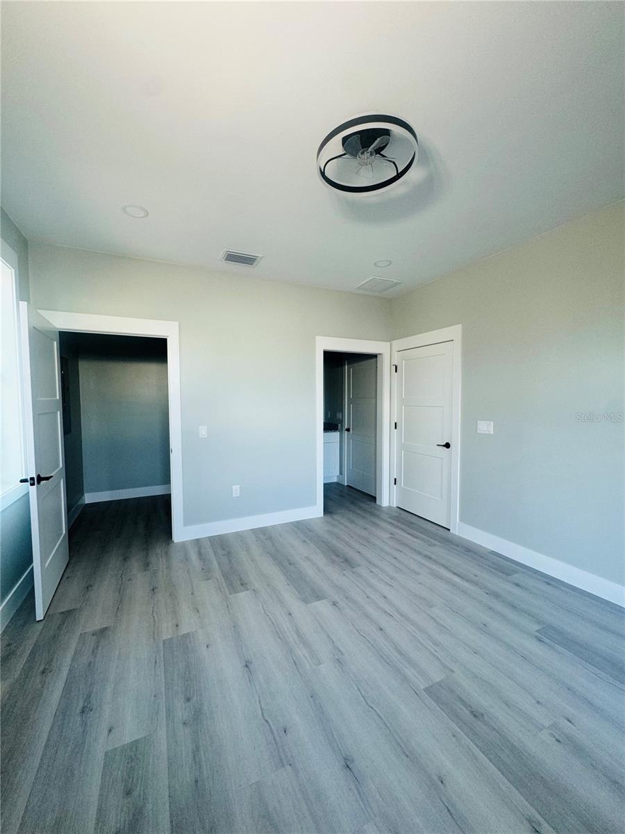 Image 18 of 49 For 2253 St George Drive