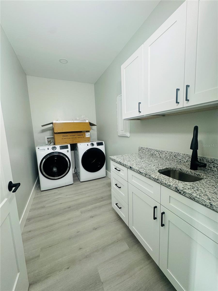 Image 22 of 49 For 2253 St George Drive