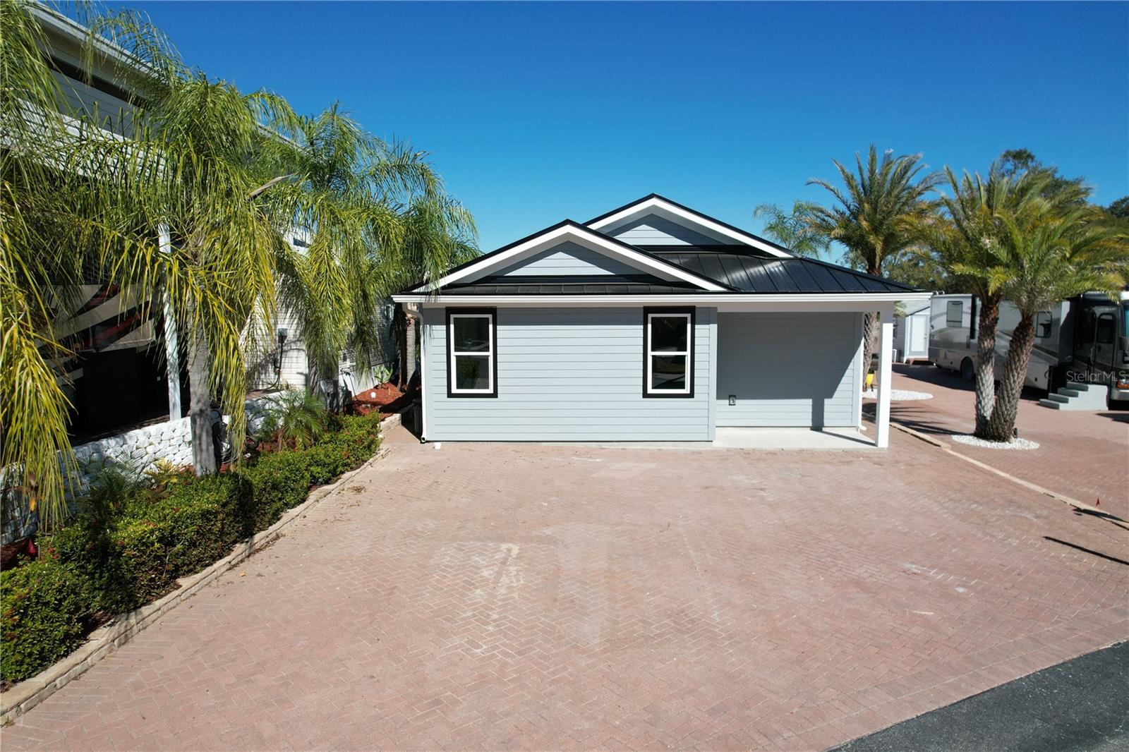 Image 4 of 49 For 2253 St George Drive