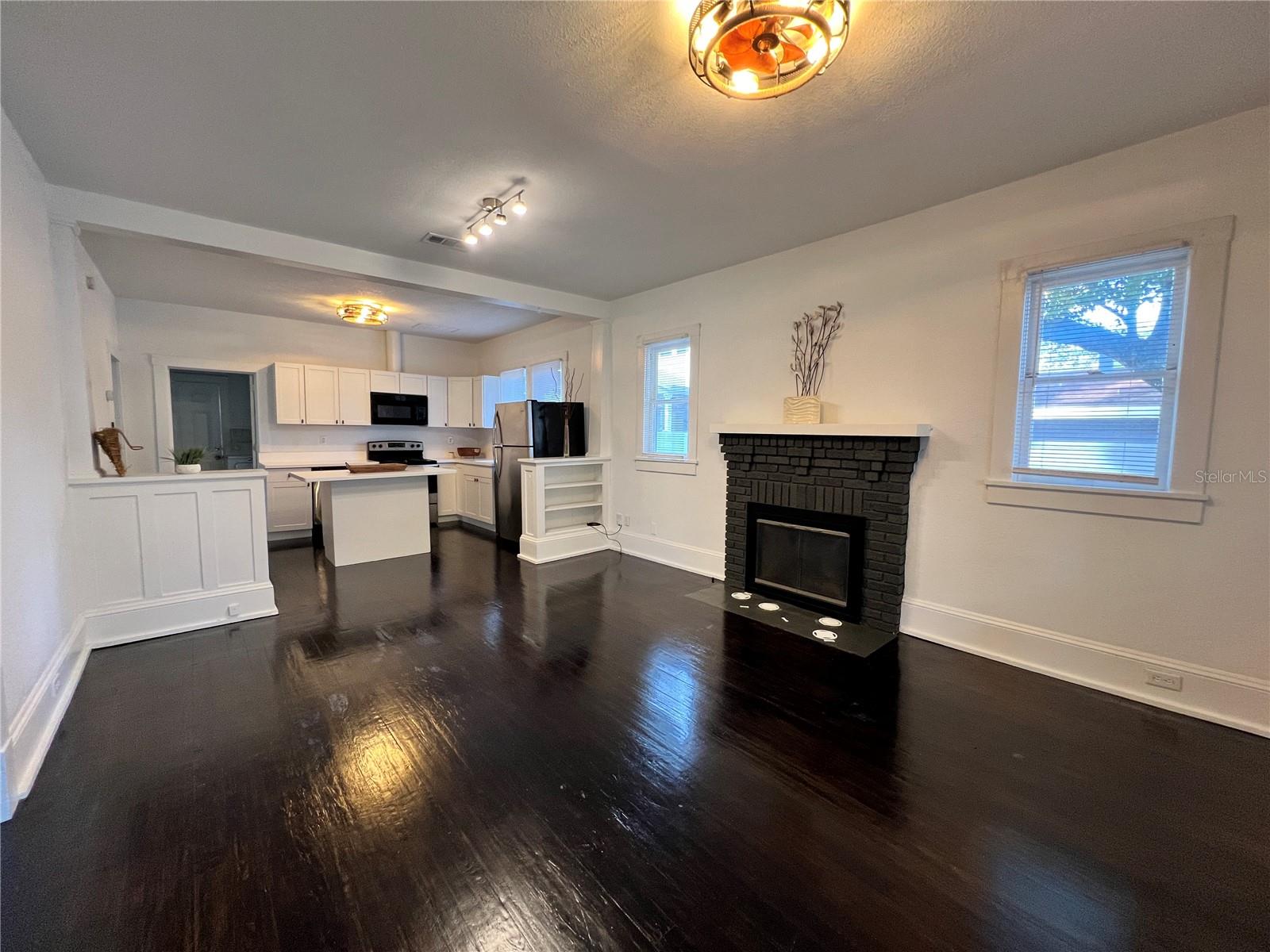 Image 2 of 30 For 412 Briercliff Drive A (front)