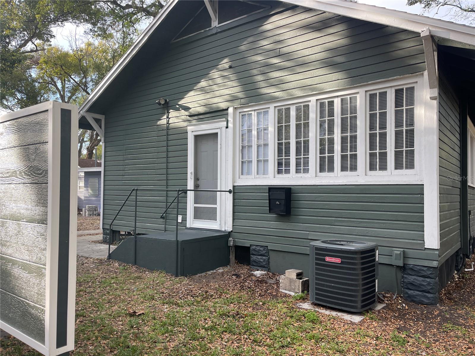 Image 25 of 30 For 412 Briercliff Drive A (front)