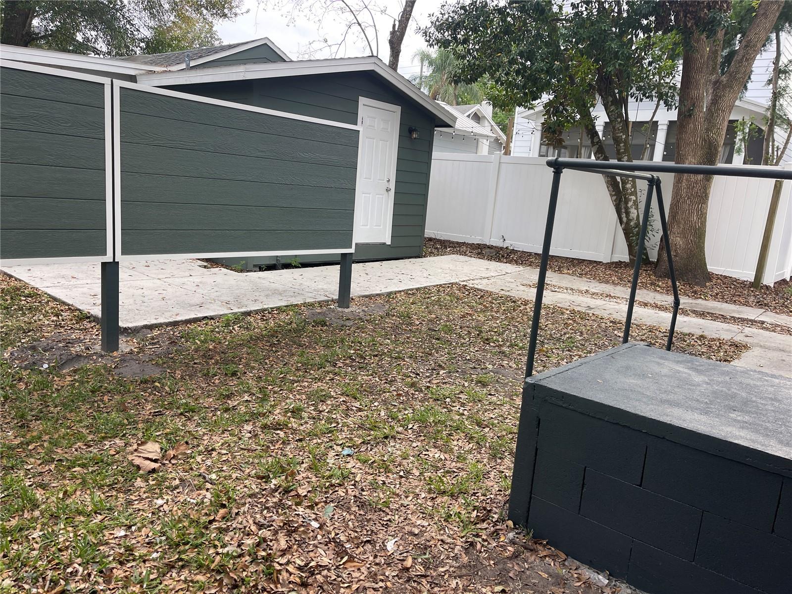 Image 26 of 30 For 412 Briercliff Drive A (front)