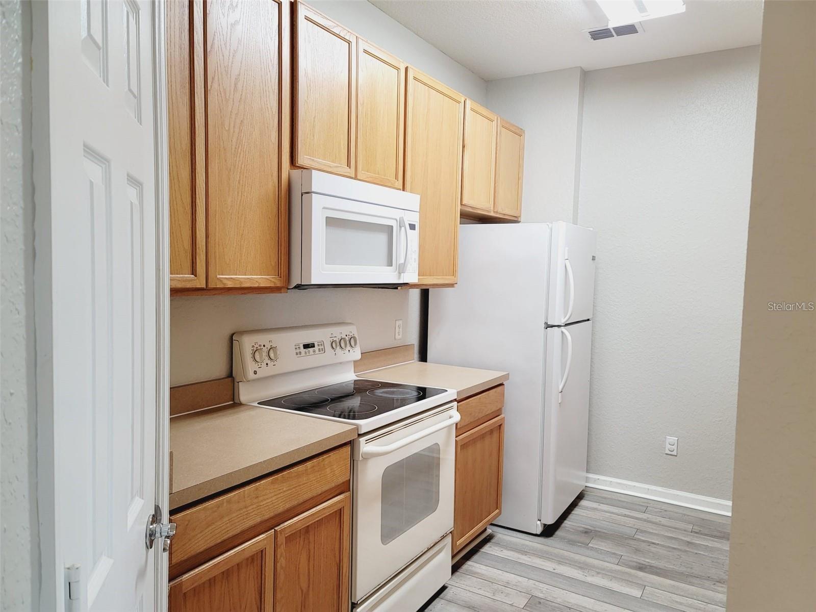 Image 10 of 22 For 6402 Cava Alta Drive 306